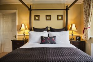 Dunkery Beacon Country House bedroom