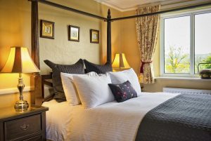 Dunkery Beacon Country House bedroom